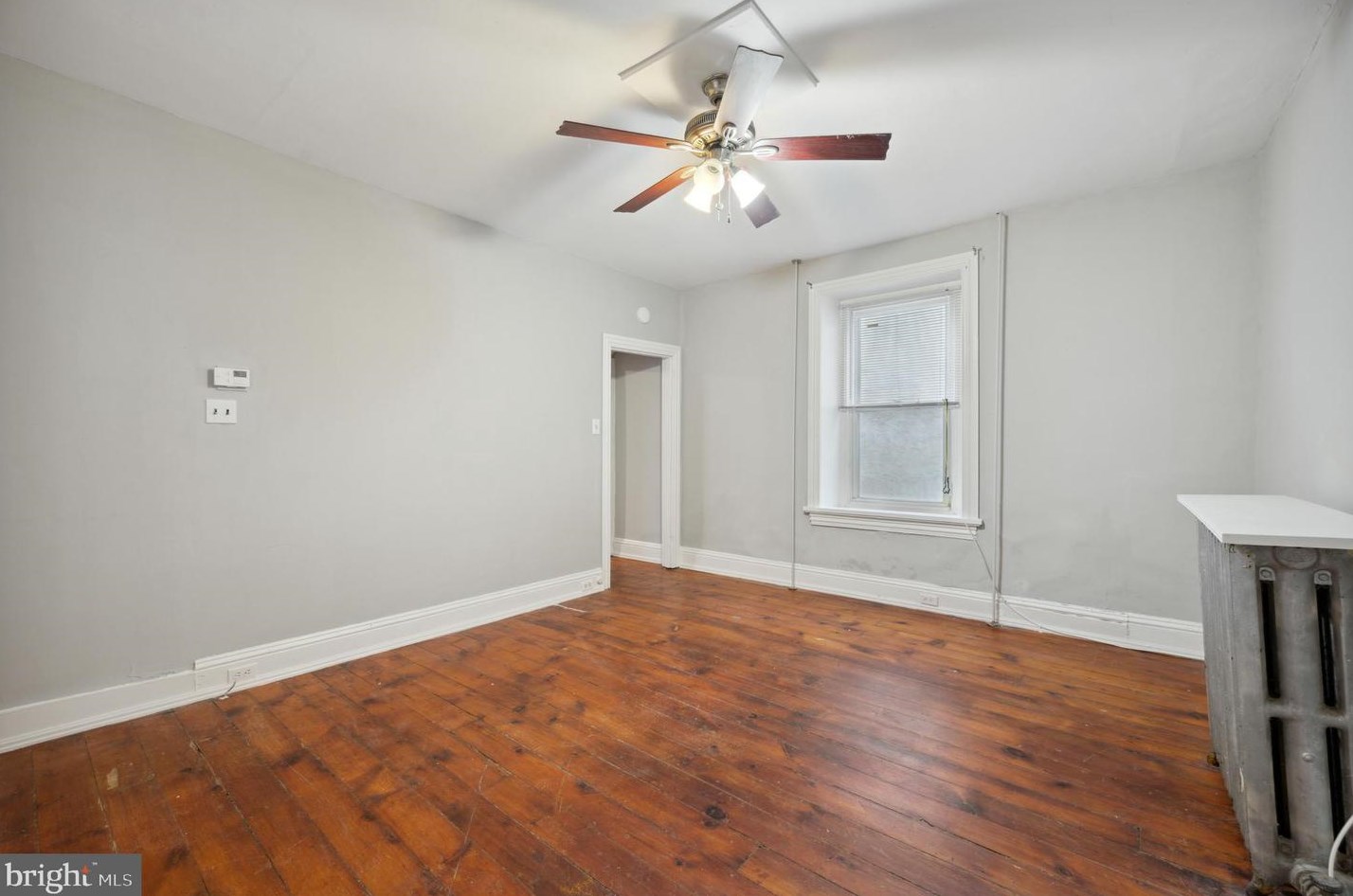 476 Krams Ave, Philadelphia, PA 19128