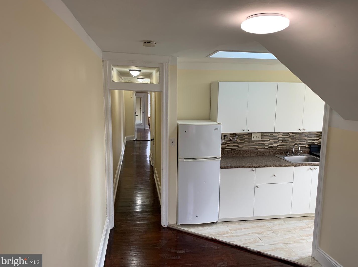 335 W School House Ln #3rd Floor, Philadelphia, PA 19144