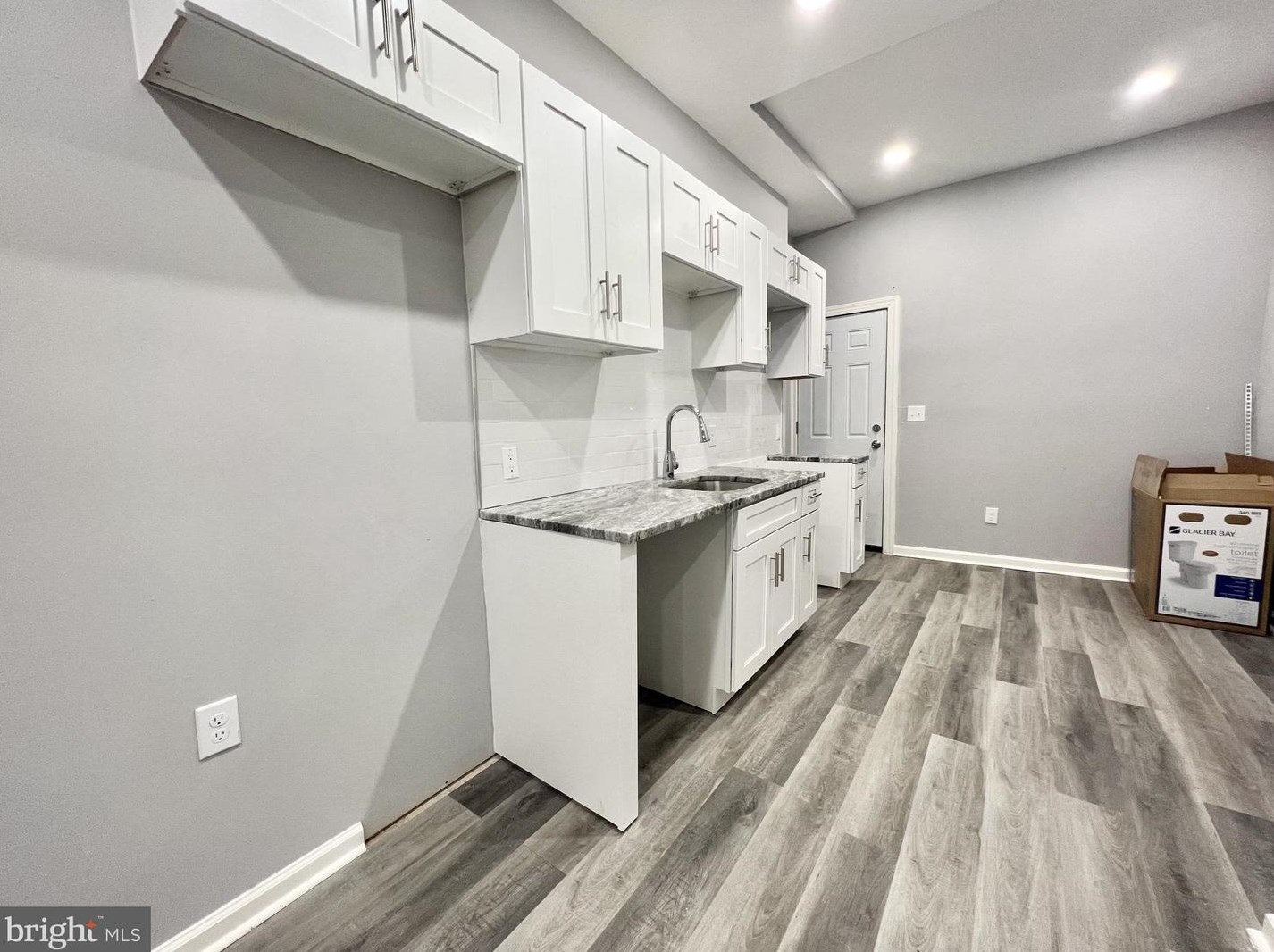 5508 Thompson St, Philadelphia PA  19131-4233 exterior