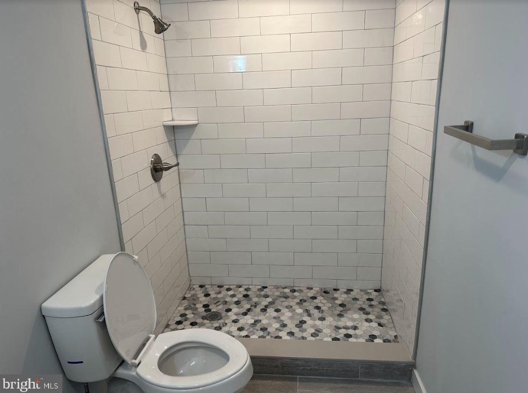 7028 Ridge Ave #2, Philadelphia, PA 19128