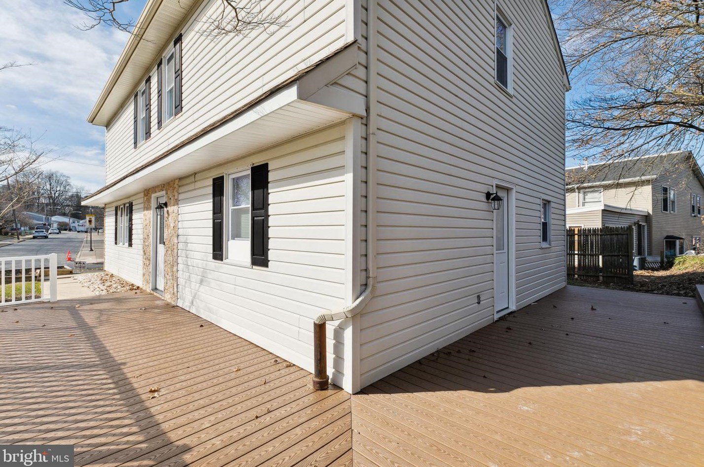 8991 Springview Rd, Philadelphia, PA 19115-3531