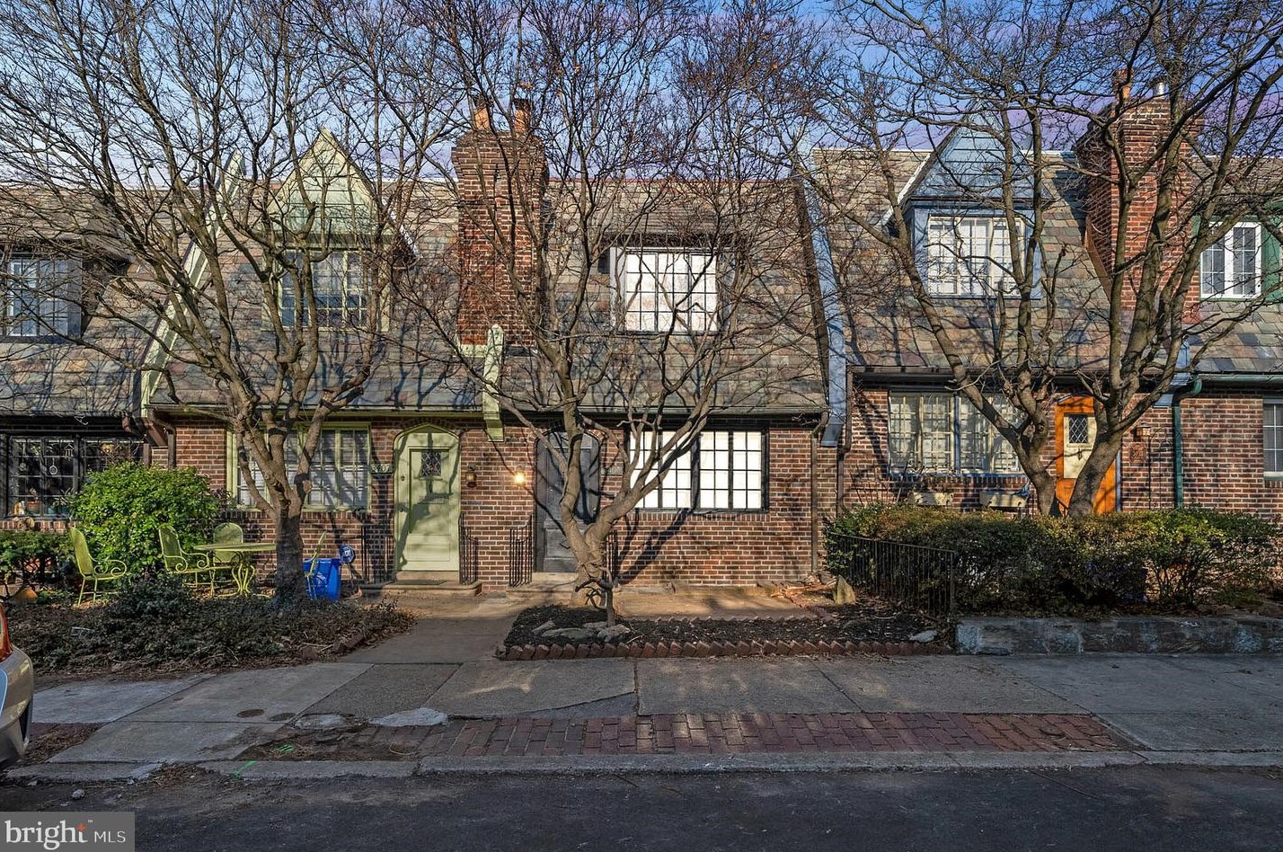 3405 Penn St, Philadelphia, PA 19129-1438