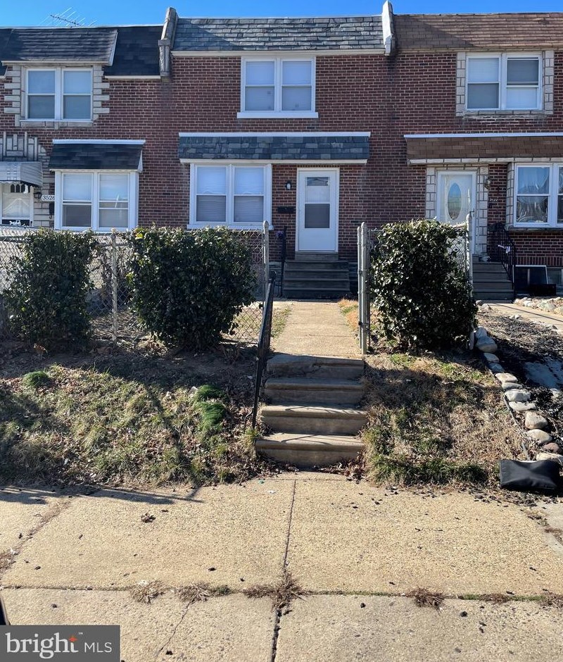 3524 Meridian St, Philadelphia, PA 19136-3531
