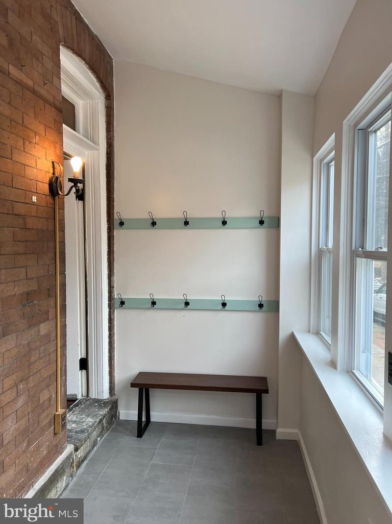 30 Abington Ave, Philadelphia PA  19118-3410 exterior