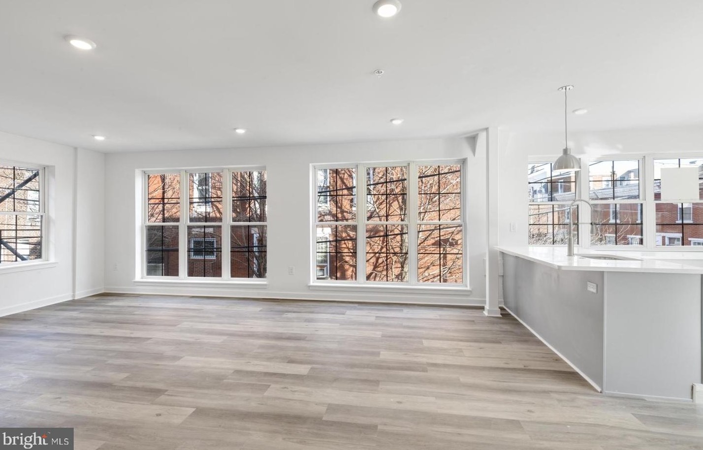 1116 S 7th St #1, Philadelphia, PA 19147