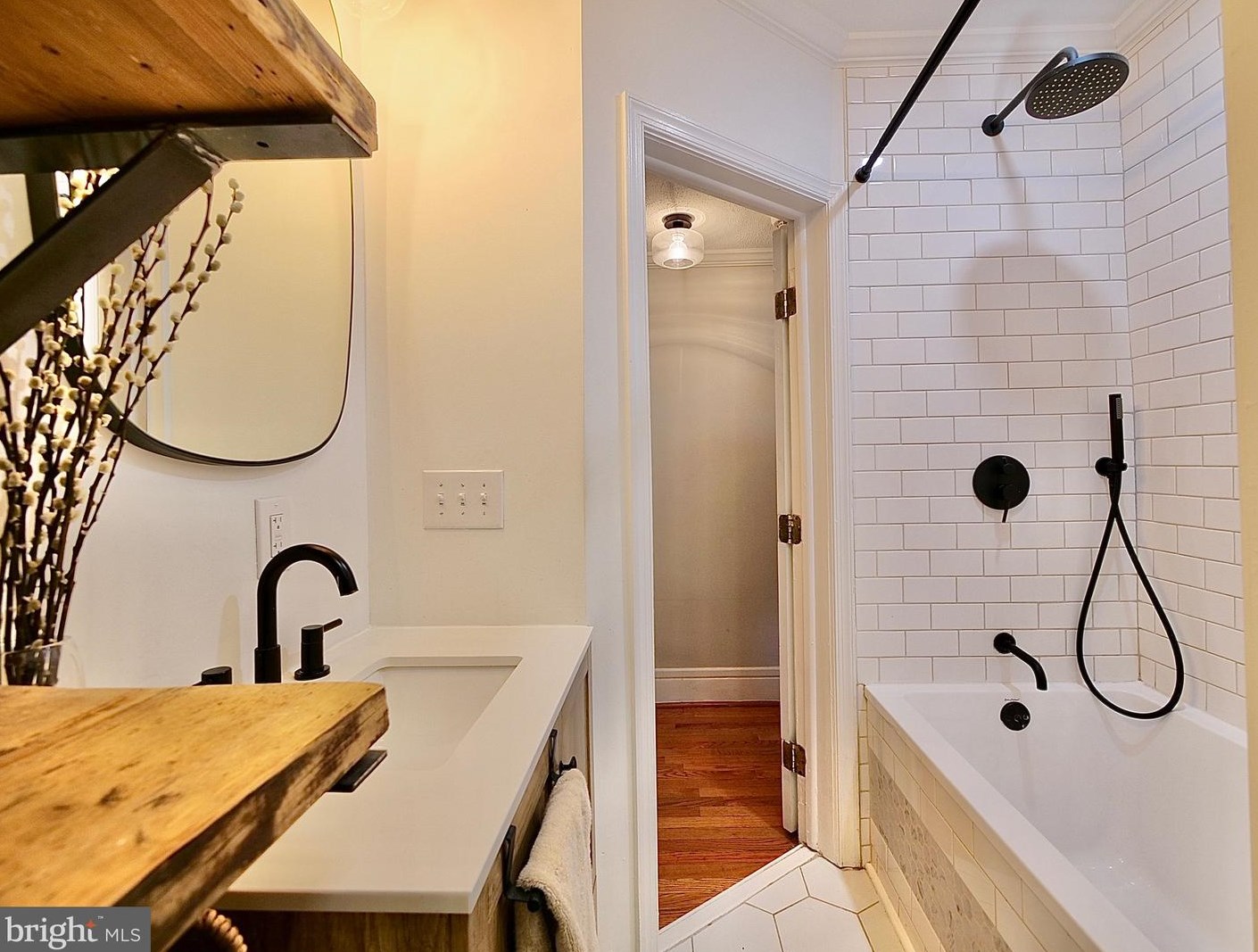 1944 Galloway St, Philadelphia PA  19148-2626 exterior