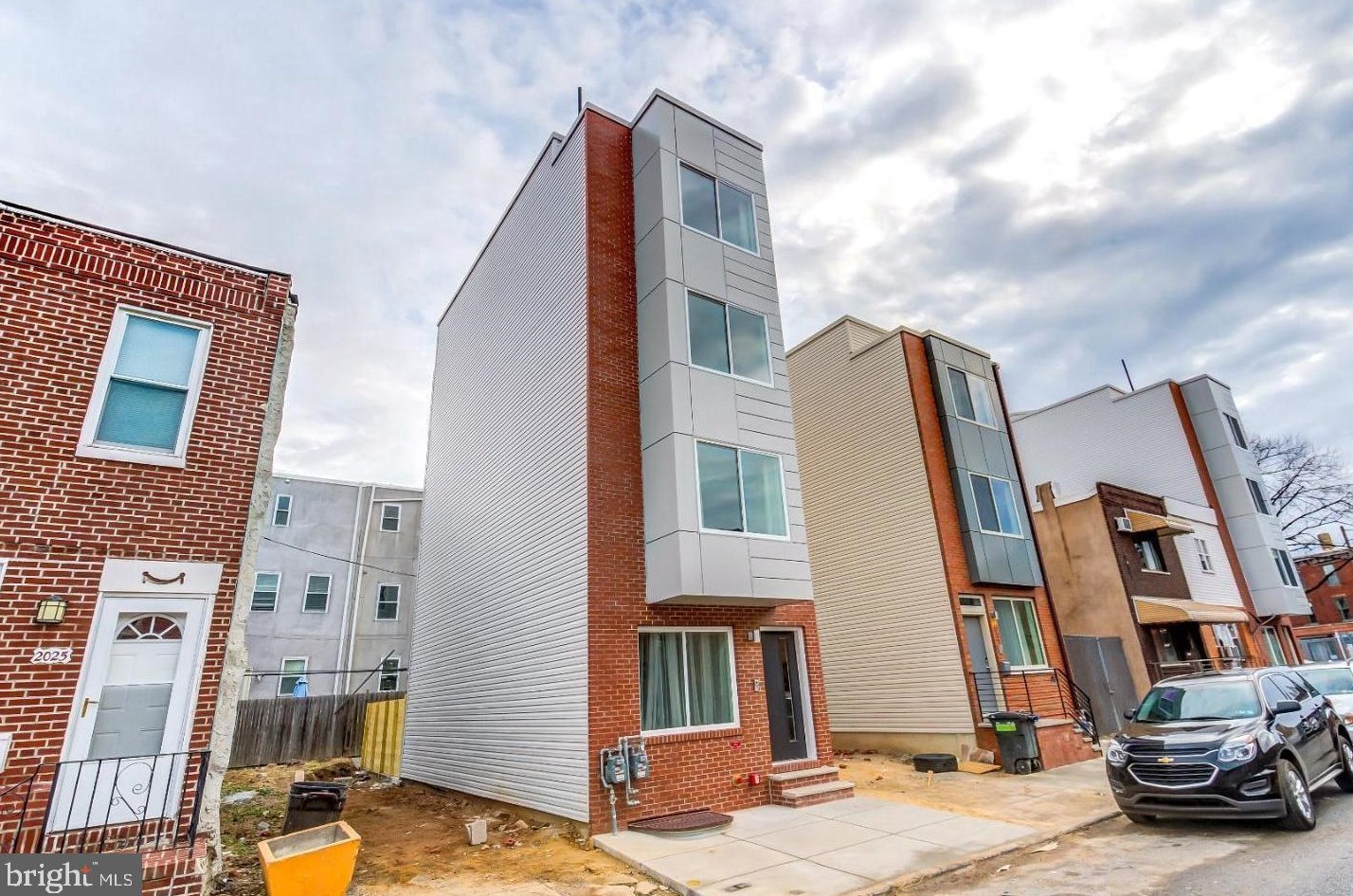 2021 Oakford St #2, Philadelphia, PA 19146