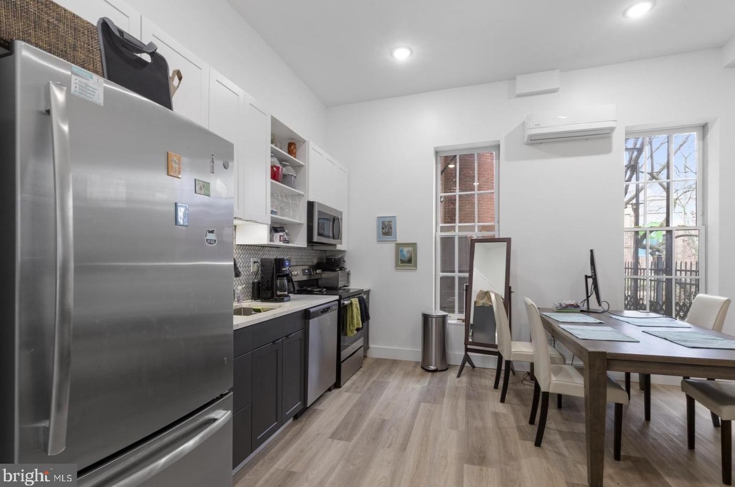 212 Catharine St #1, Philadelphia, PA 19147