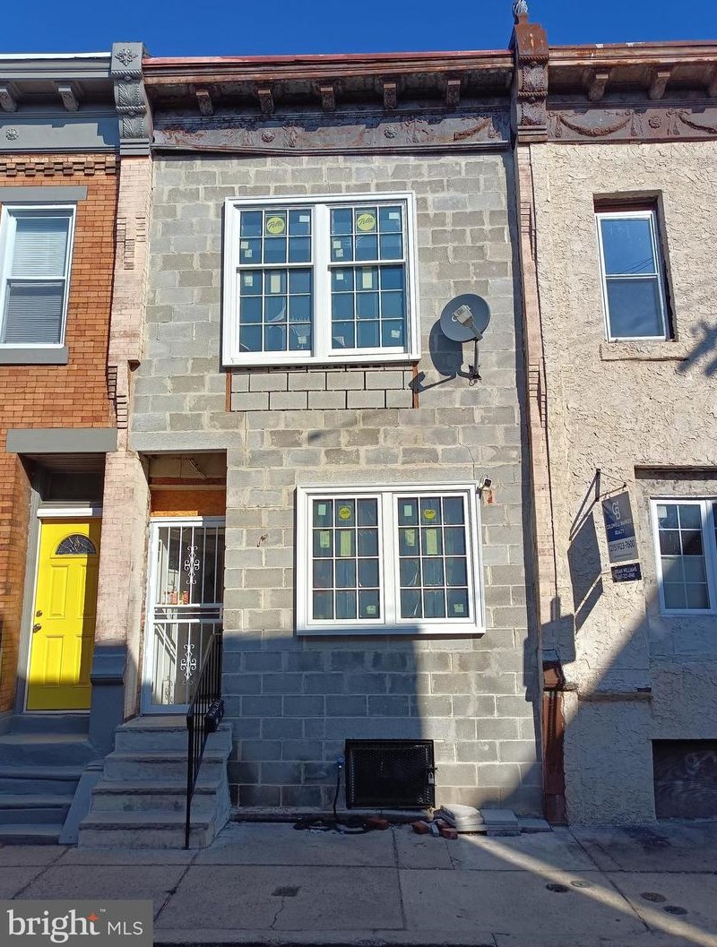 2811 Albert St, Philadelphia, PA 19132-3114
