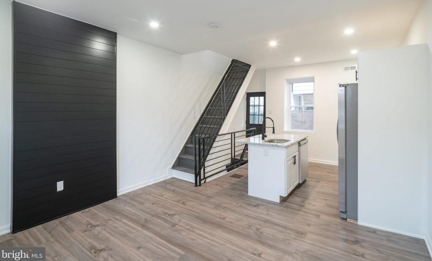 3247 Salmon St, Philadelphia, PA 19134