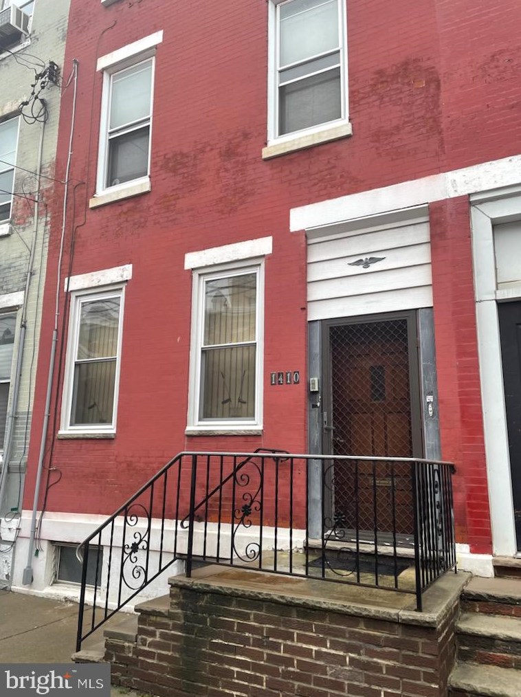 1410 Ellsworth St, Philadelphia, PA 19146-3108