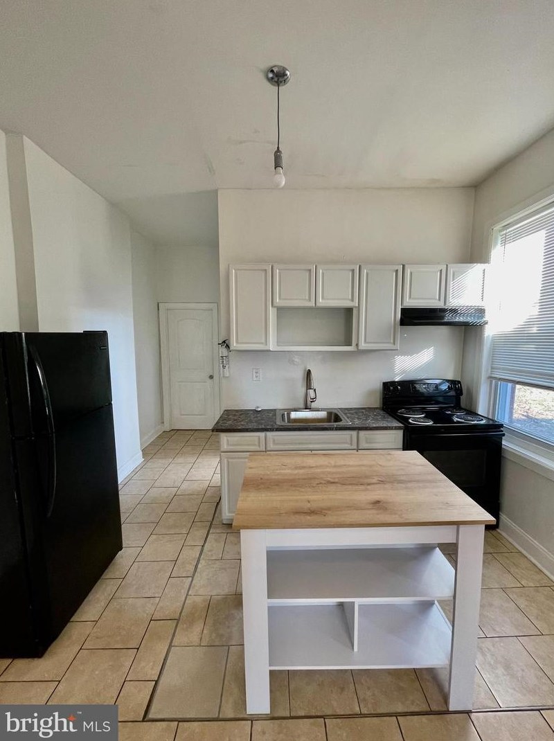 1613 N Allison St, Philadelphia, PA 19131