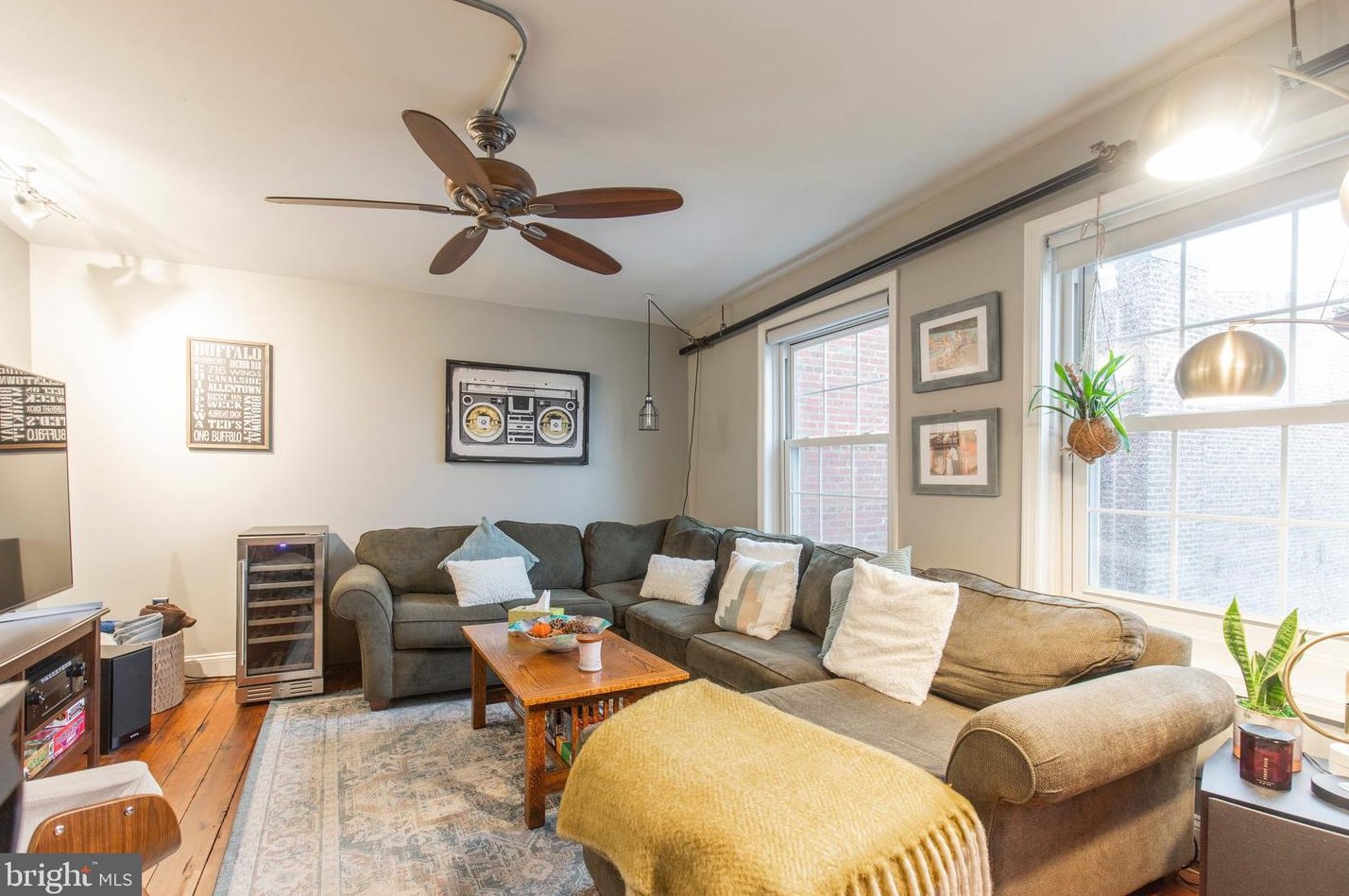 36 S Strawberry St #4252, Philadelphia, PA 19106