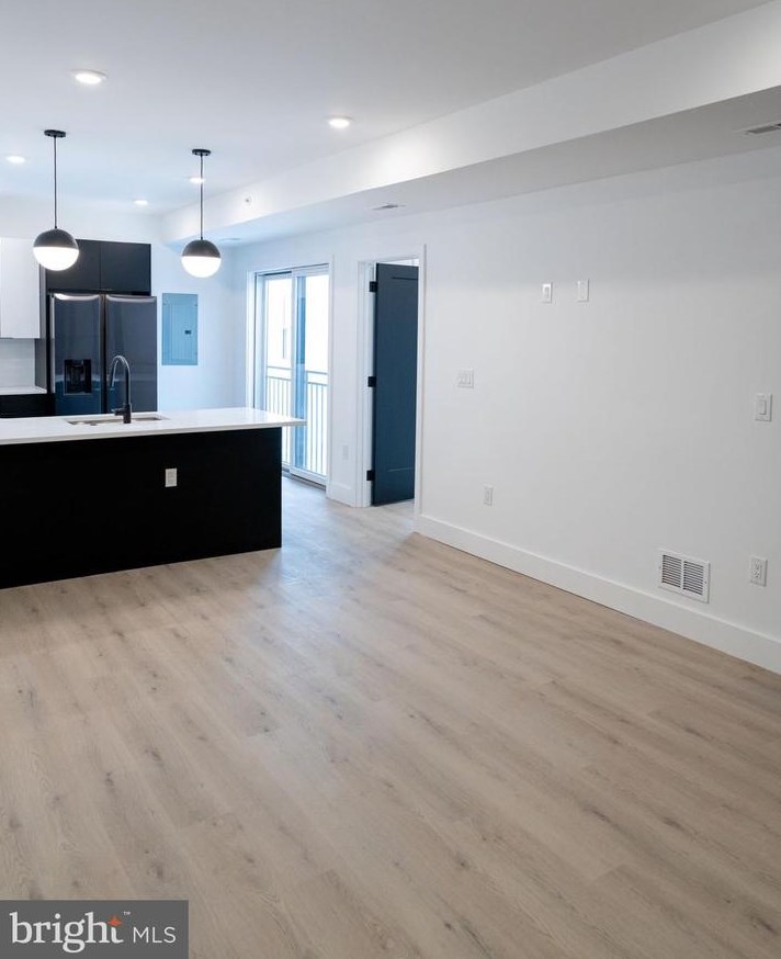 1103 S 47th St #4b, Philadelphia, PA 19143