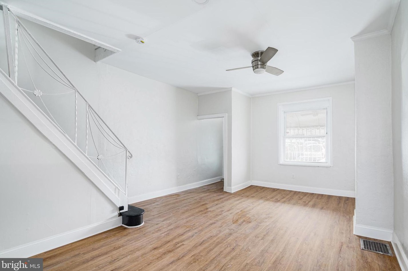 125 Lippincott St, Philadelphia, PA 19134-2212