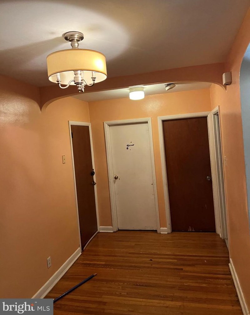 936 Brighton St, Philadelphia, PA 19111