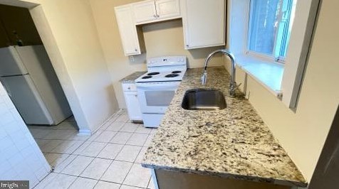 2131 S Simpson St, Philadelphia, PA 19142