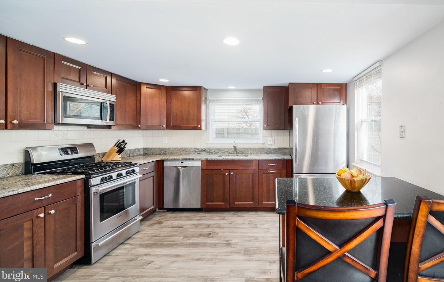 10123 Wilbur St, Philadelphia, PA 19116-3935