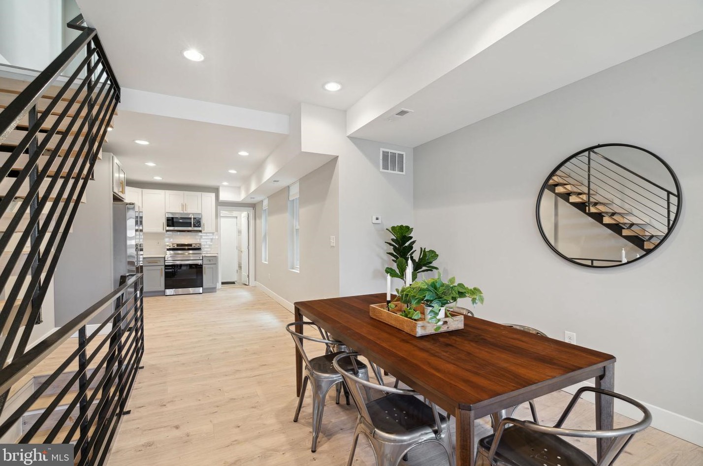 2160 Lambert St, Philadelphia PA  19121-1414 exterior