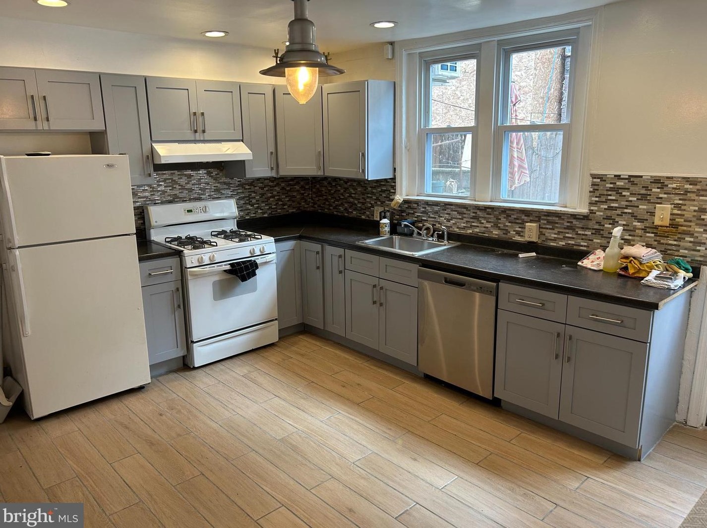 1022 Carpenter St, Philadelphia, PA 19147