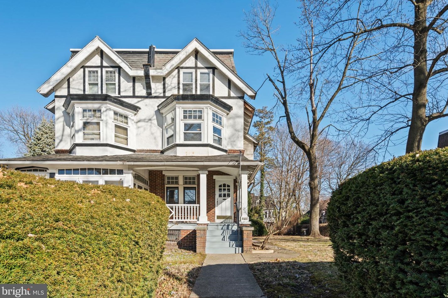 1919 Wynnewood Rd, Philadelphia, PA 19151-2524