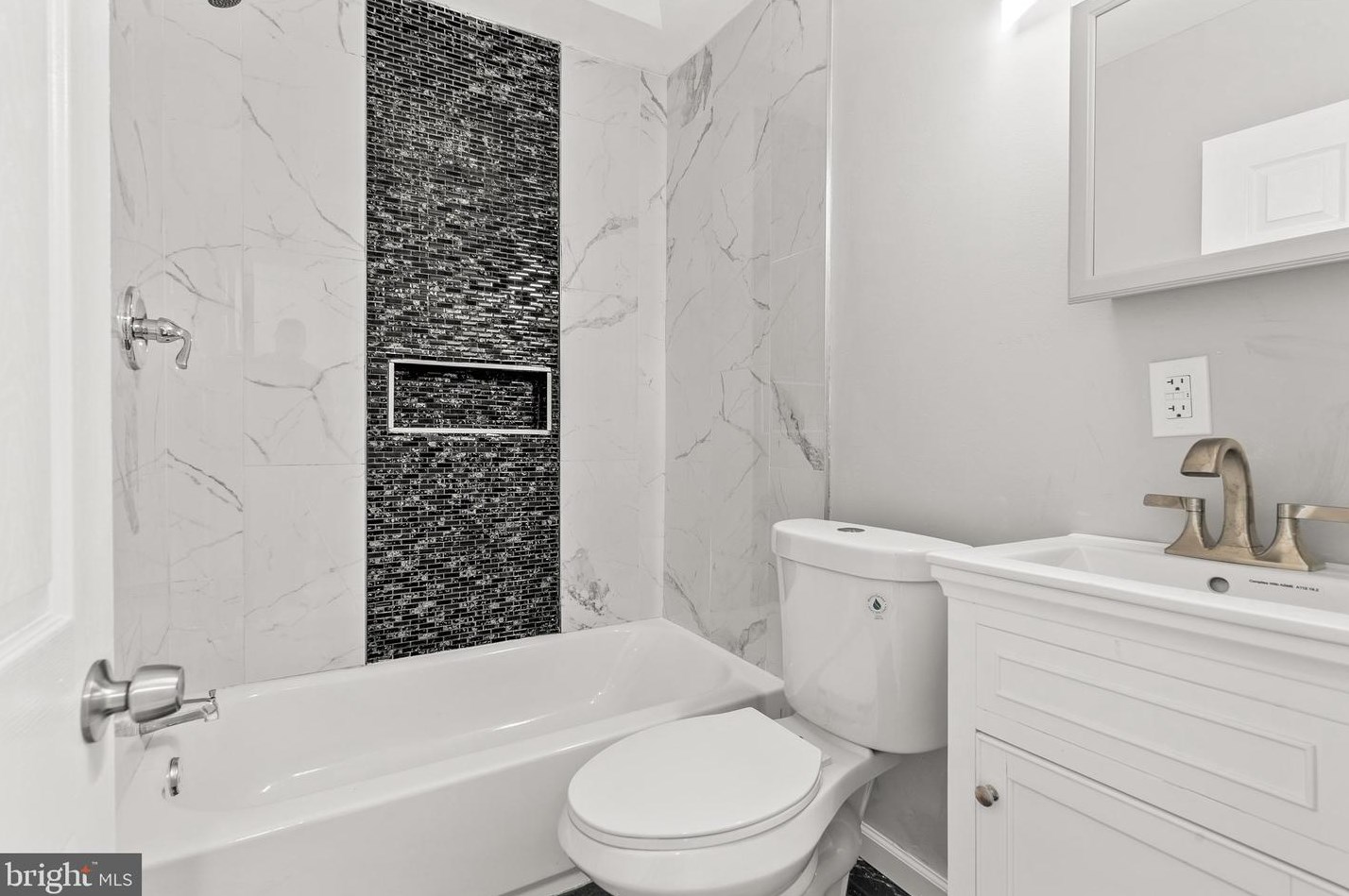 3631 Thompson St, Philadelphia PA  19134-5511 exterior