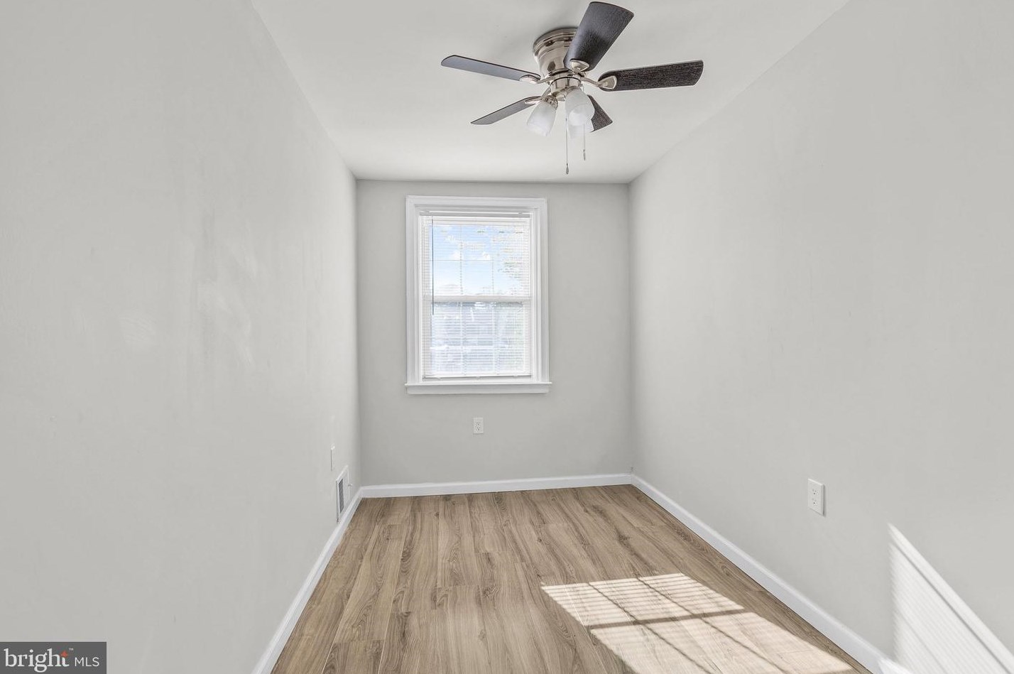 3631 Thompson St, Philadelphia PA  19134-5511 exterior