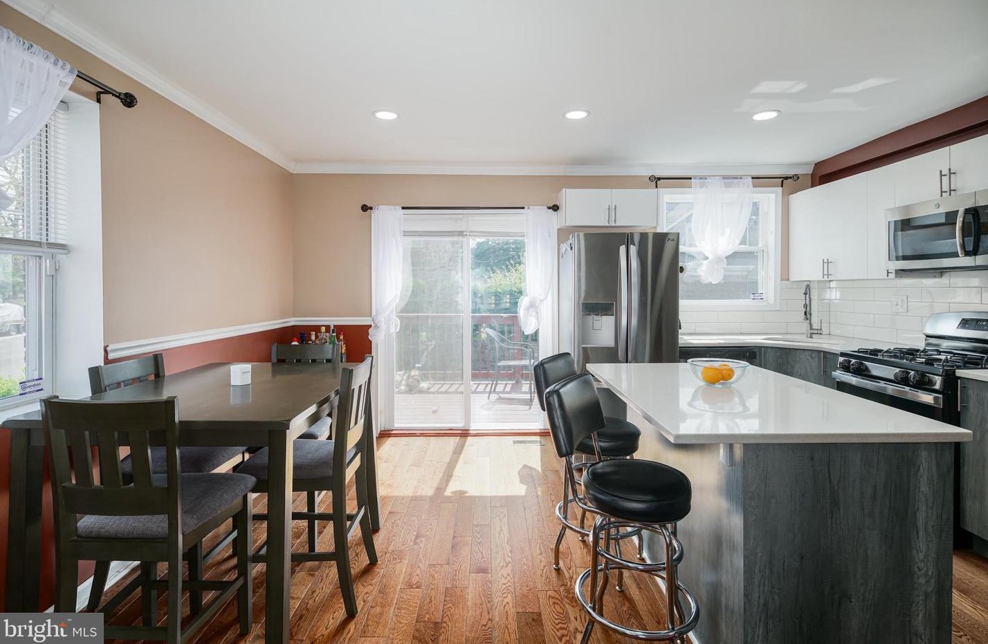 1054 Upsal St, Philadelphia PA  19119-3715 exterior