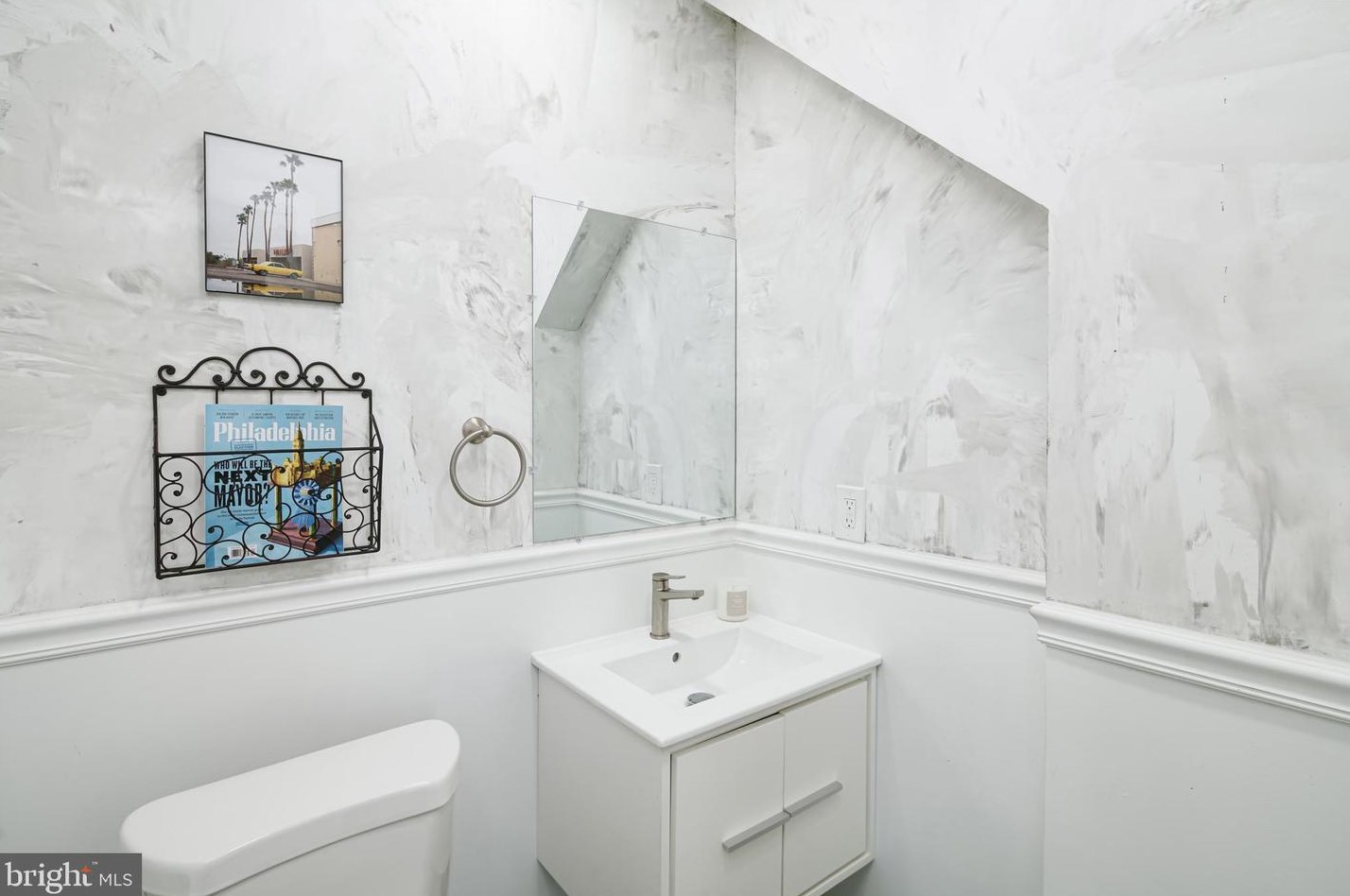 1054 Upsal St, Philadelphia PA  19119-3715 exterior