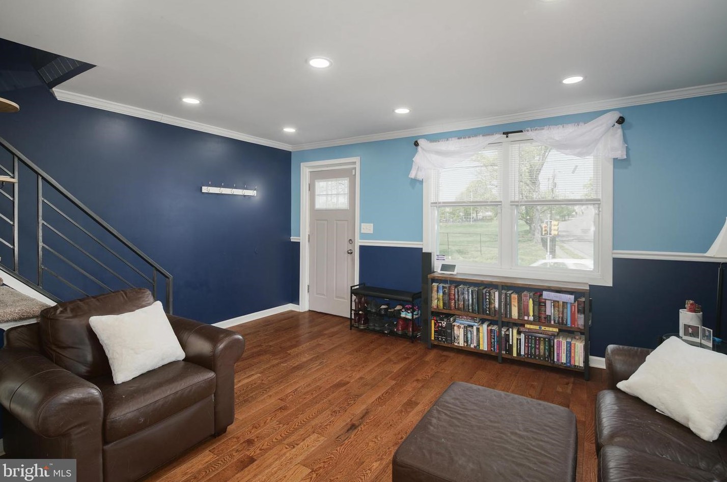 1054 Upsal St, Philadelphia PA  19119-3715 exterior