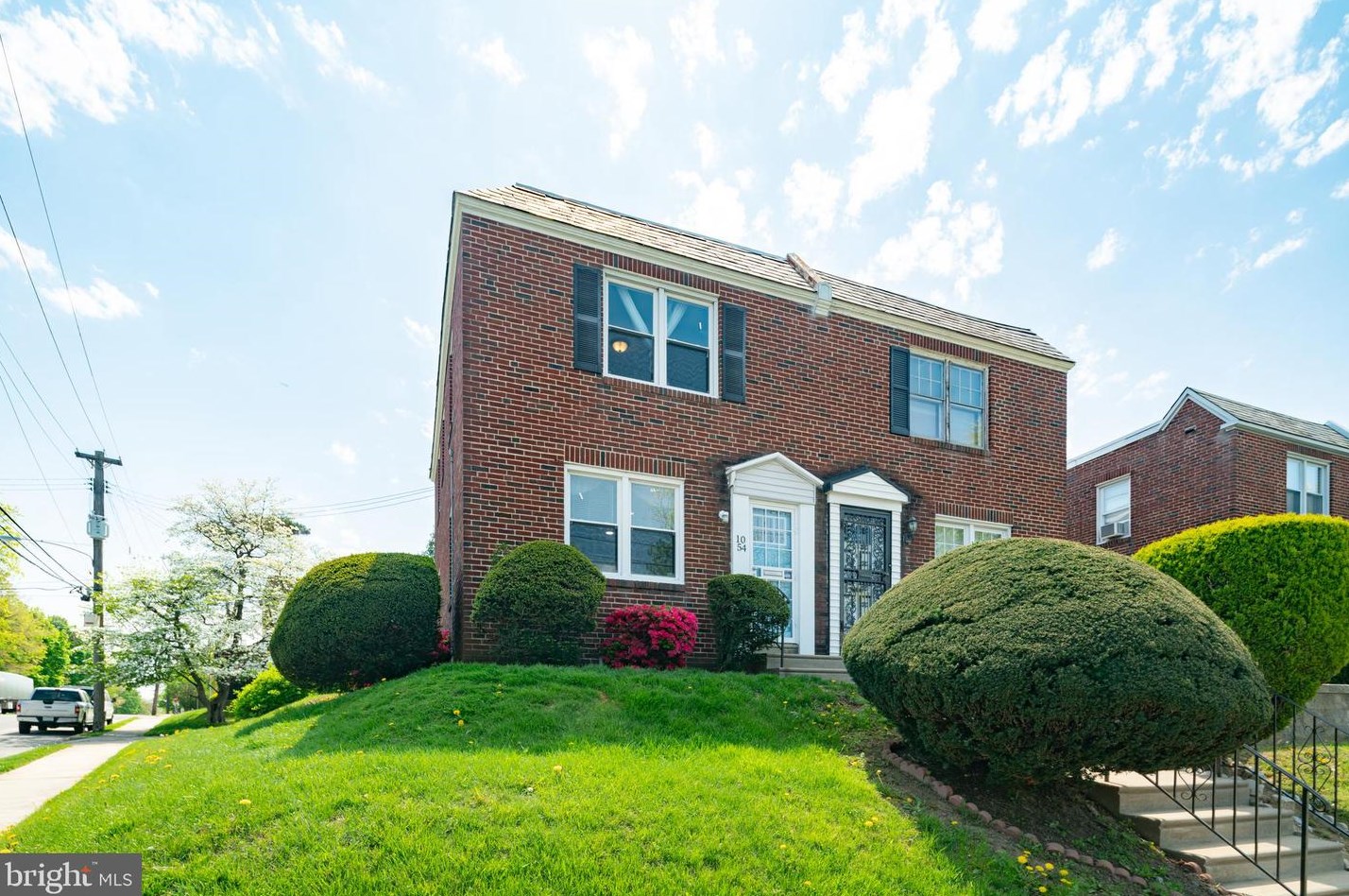 1054 Upsal St, Philadelphia PA  19119-3715 exterior