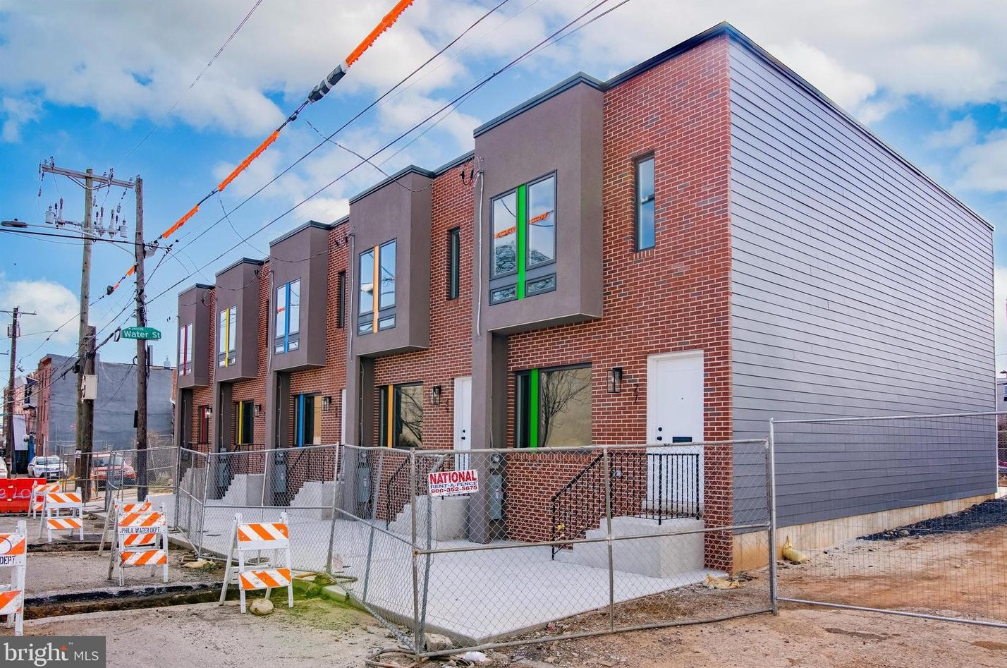 27 Somerset St, Philadelphia, PA 19134-3311