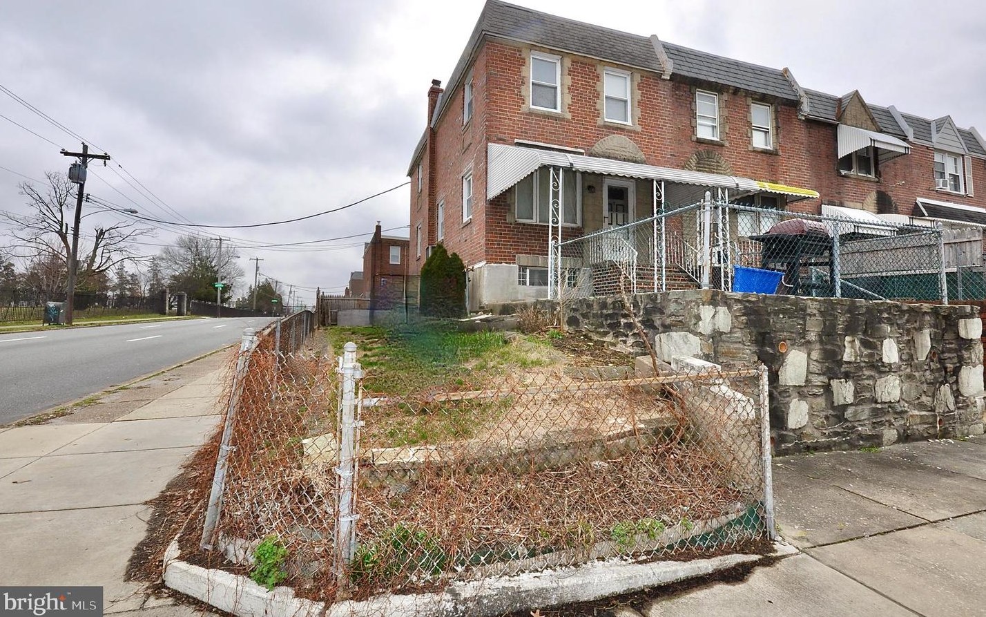 6369 Gillespie St, Philadelphia, PA 19135-3222