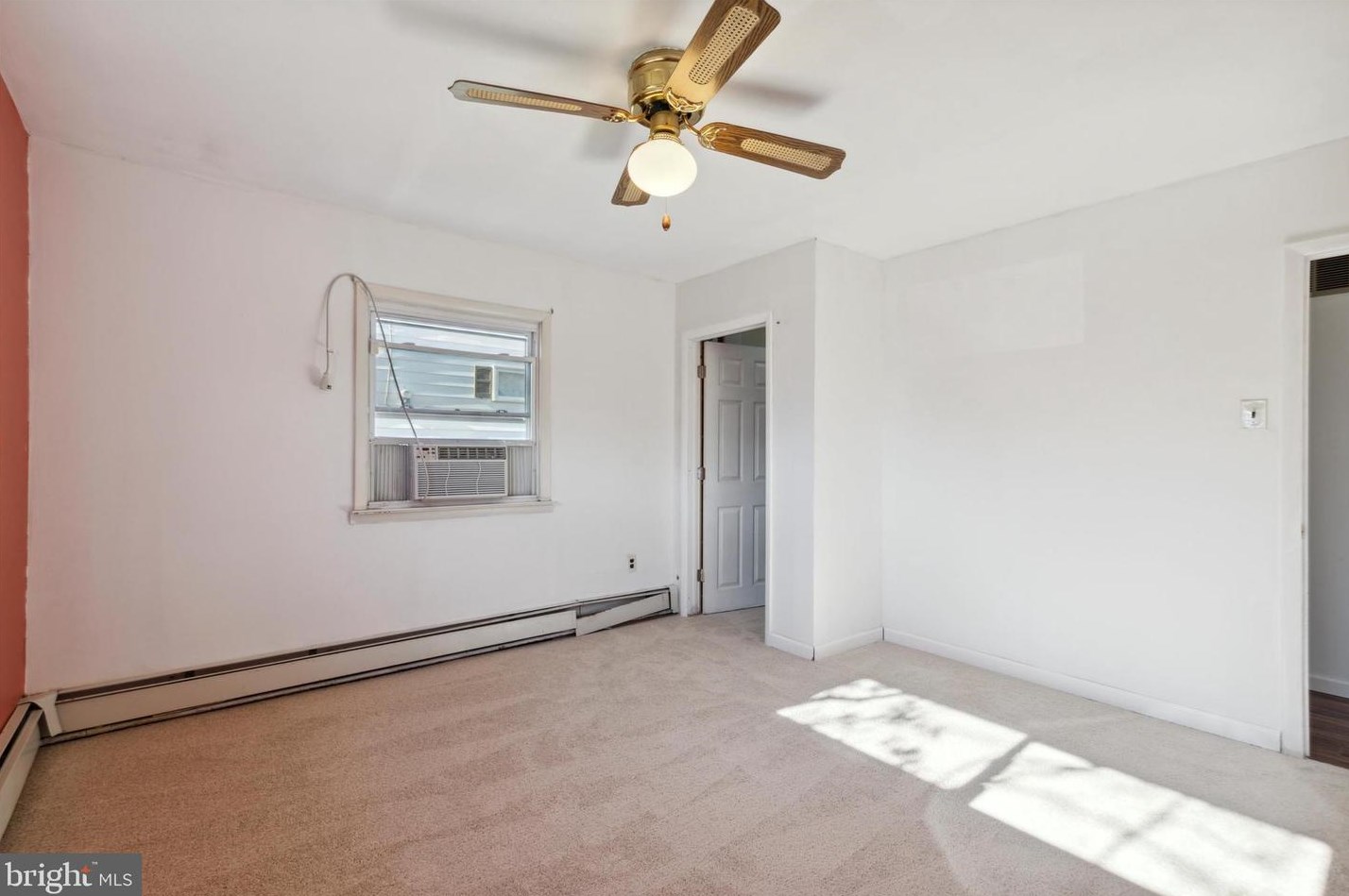 807 Piermont St, Philadelphia PA  19116-3417 exterior