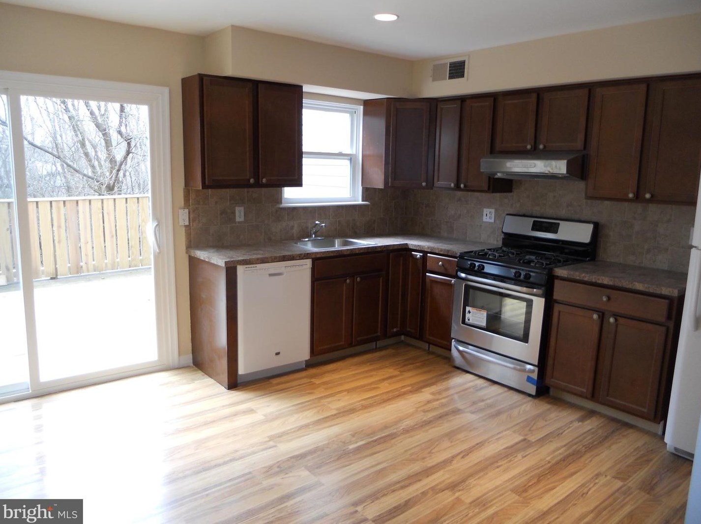 3352 Wiehle St, Philadelphia, PA 19129