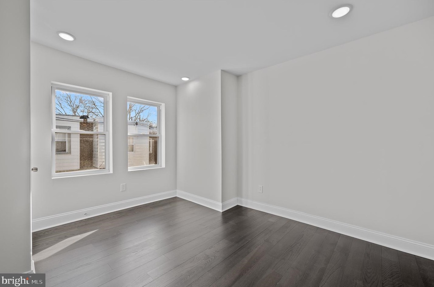 6012 Cedarhurst St, Philadelphia PA  19143-3105 exterior