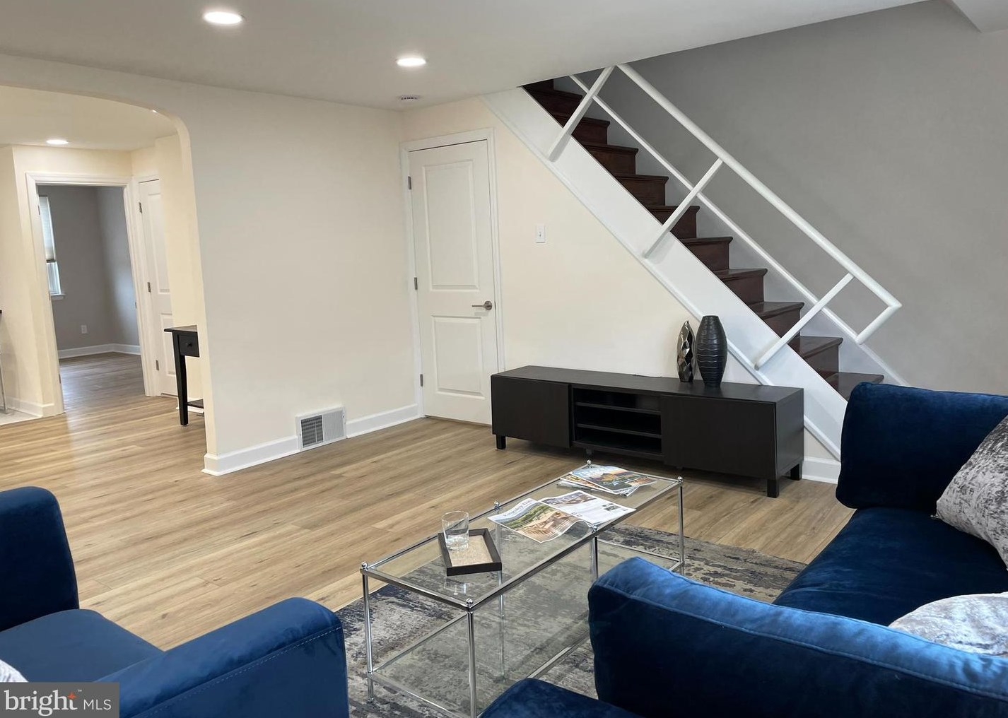9251 Outlook Ave, Philadelphia PA  19114-3608 exterior