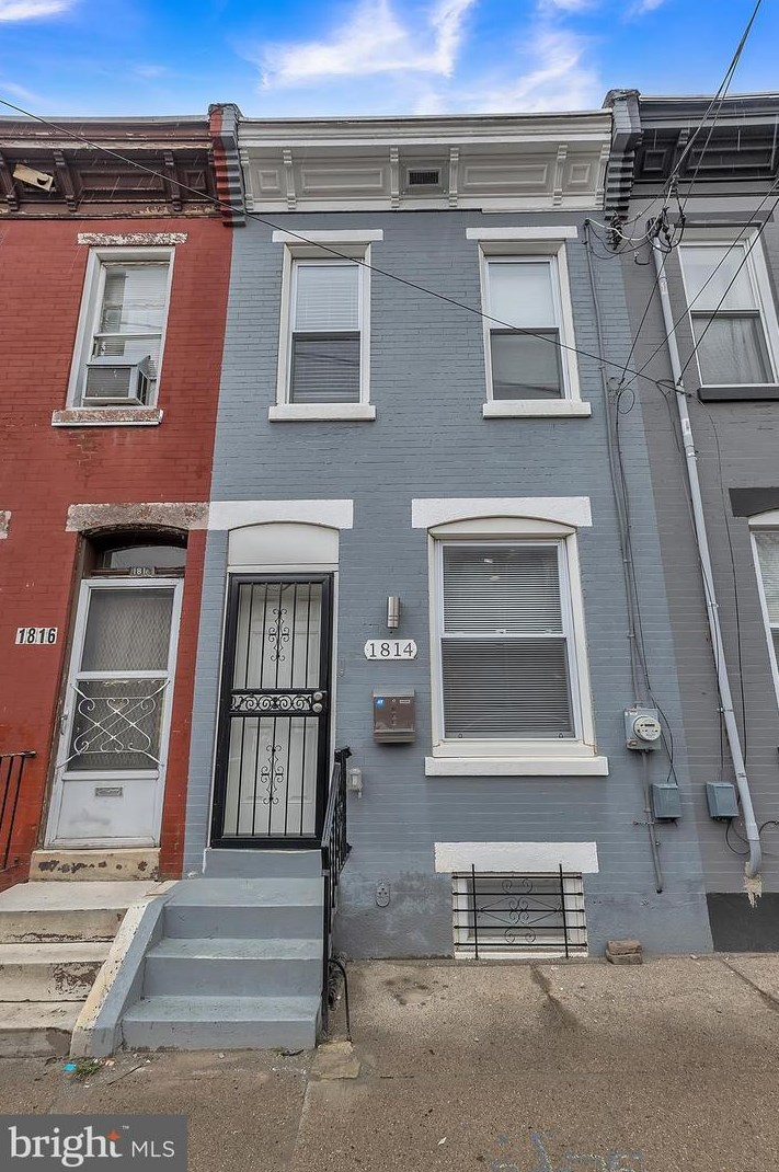 1814 E Albert St, Philadelphia, PA 19125