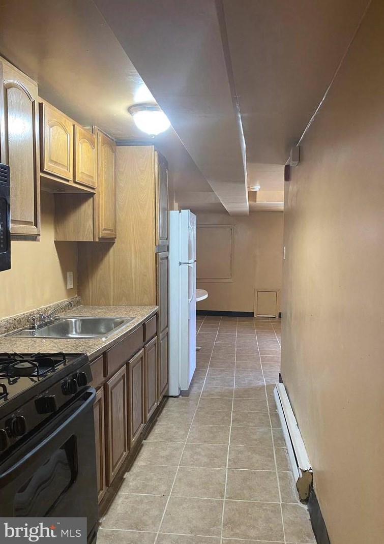 6743 Woolston Ave, Philadelphia PA  19138-2628 exterior