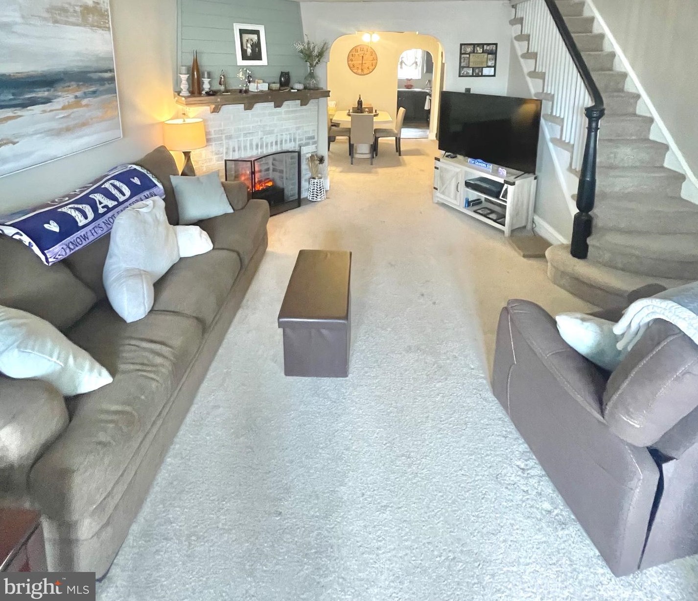 1360 Luzerne St, Philadelphia PA  19124-5360 exterior