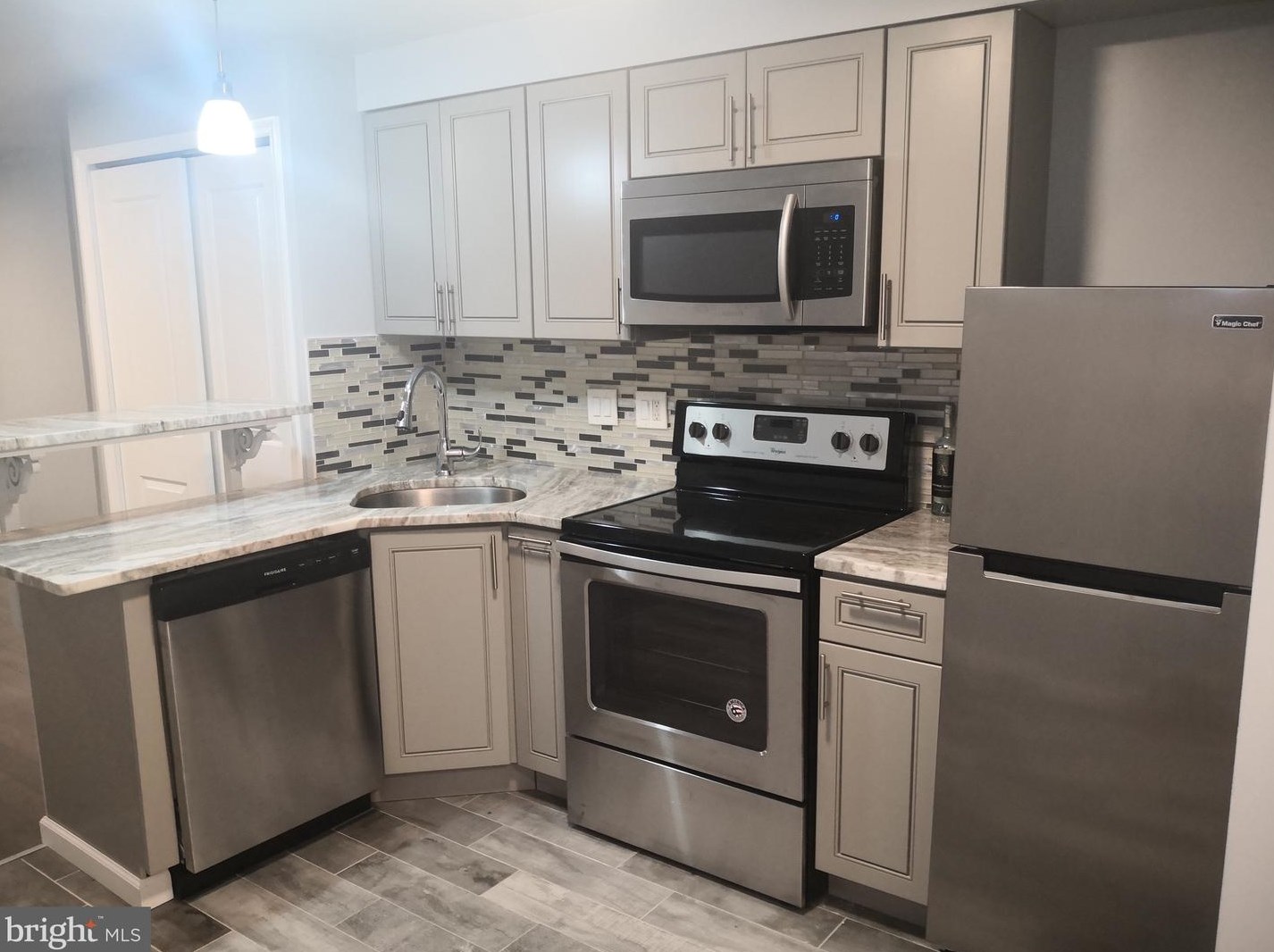 600 N 11th St ##1, Philadelphia, PA 19123