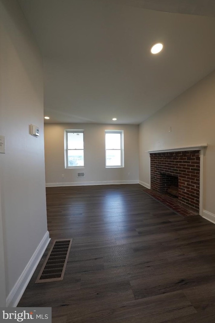 6331 Ogontz Ave, Philadelphia PA  19141-1414 exterior