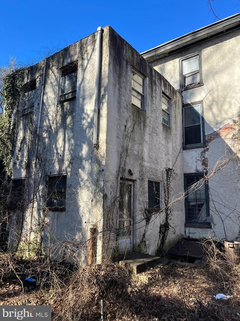30 Penn St, Philadelphia, PA 19144-2308