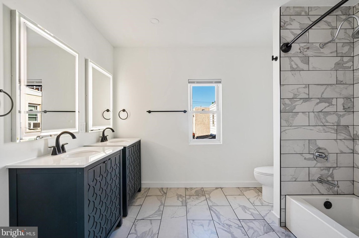 2204 Huntingdon St, Philadelphia PA  19132-3622 exterior