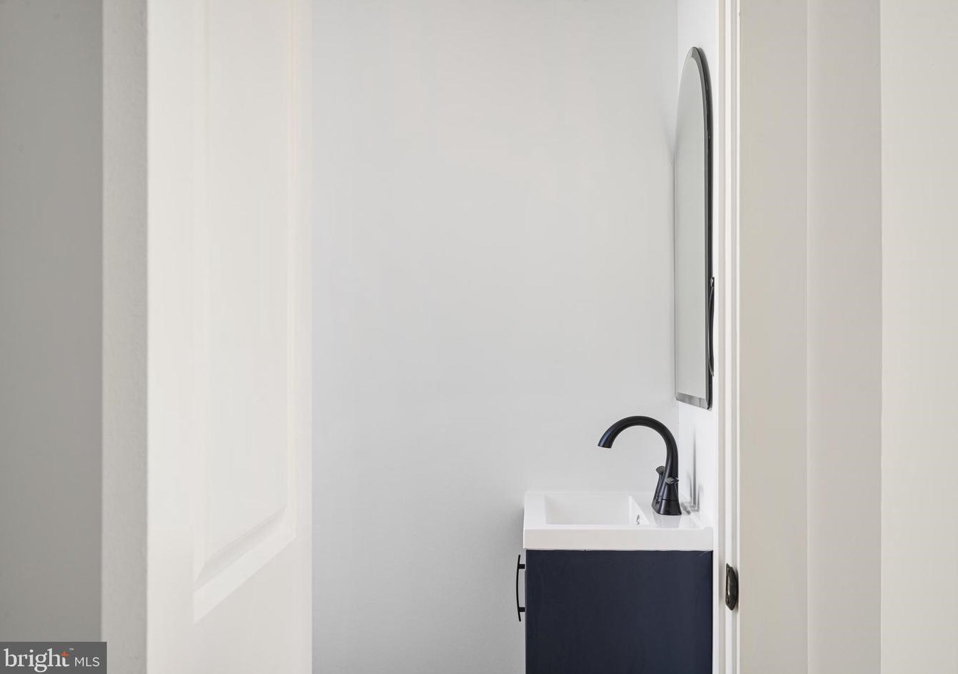 2204 Huntingdon St, Philadelphia PA  19132-3622 exterior