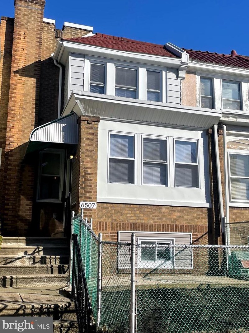 6507 Smedley St, Philadelphia, PA 19126-3501