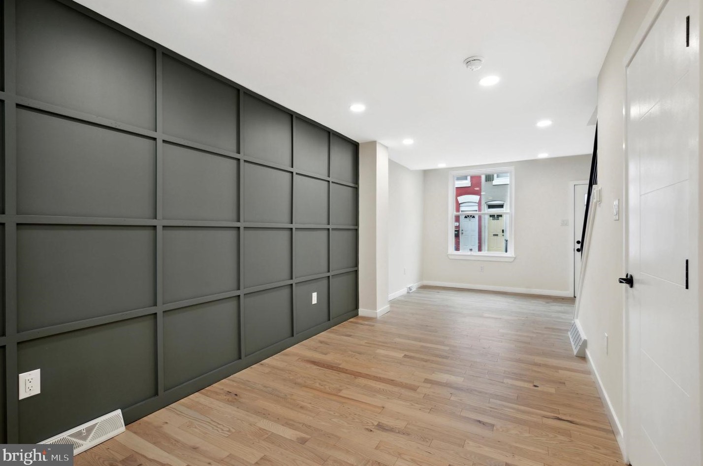 1255 Newkirk St, Philadelphia PA  19146-3625 exterior