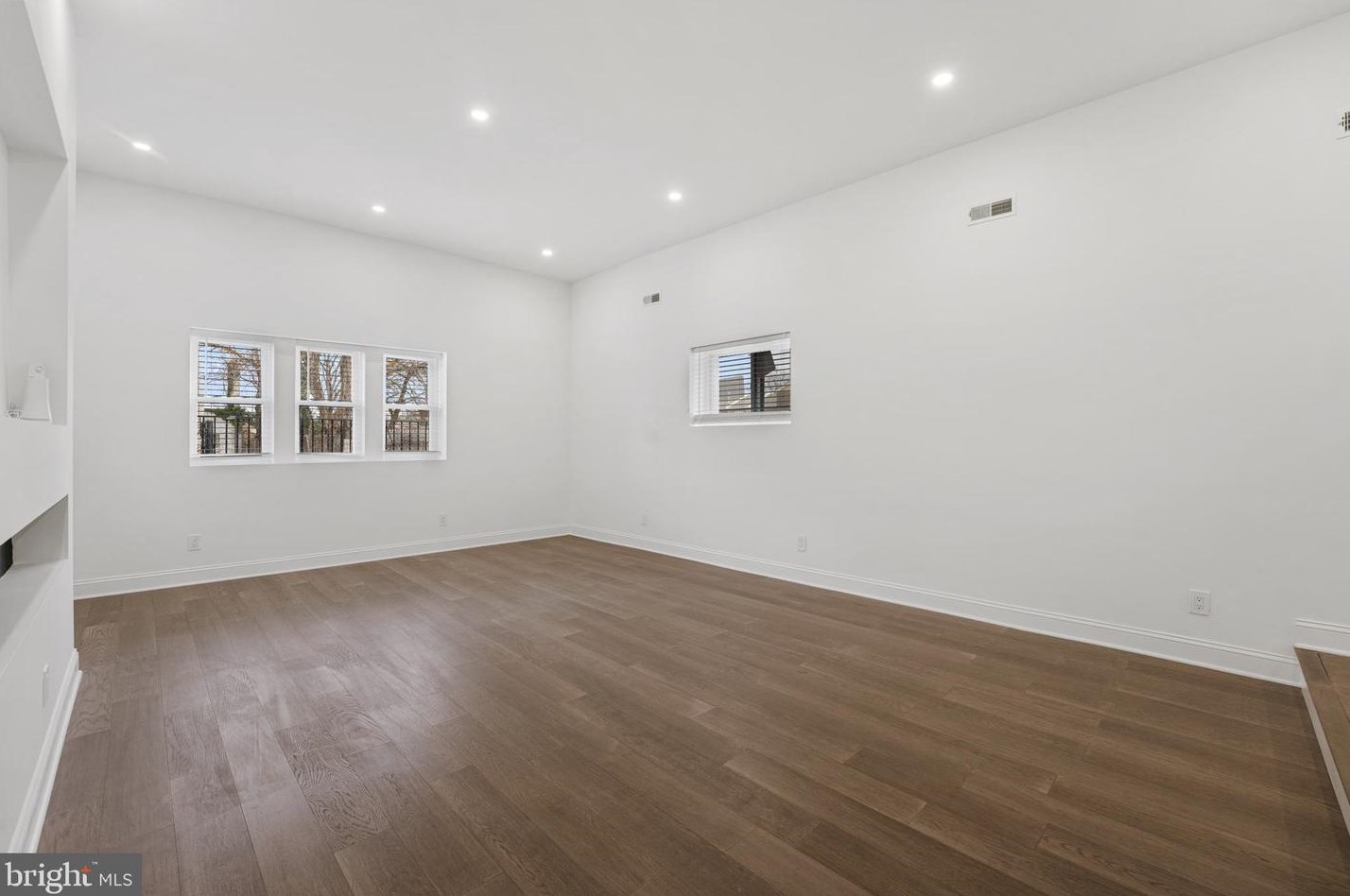 5200 Wakefield St, Philadelphia PA  19144-2325 exterior