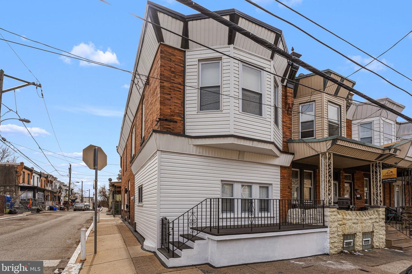 5200 Wakefield St, Philadelphia PA  19144-2325 exterior