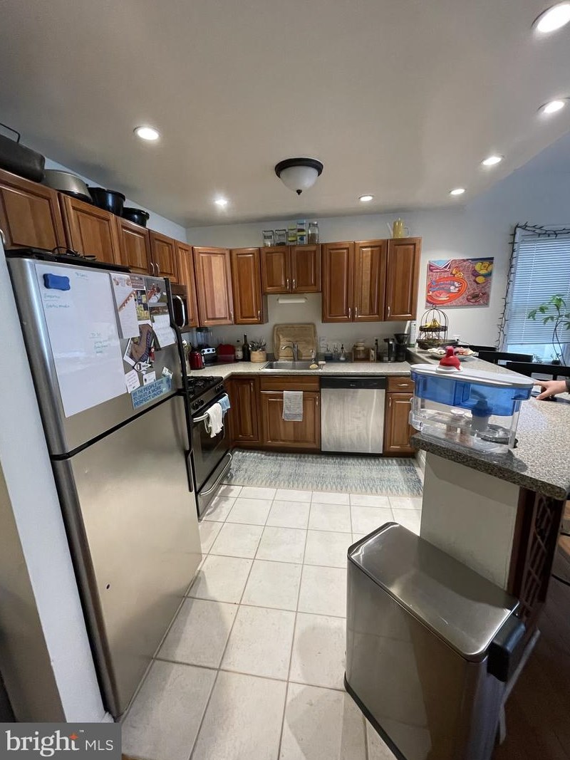 133 S 18th St Apt 3f, Philadelphia, PA